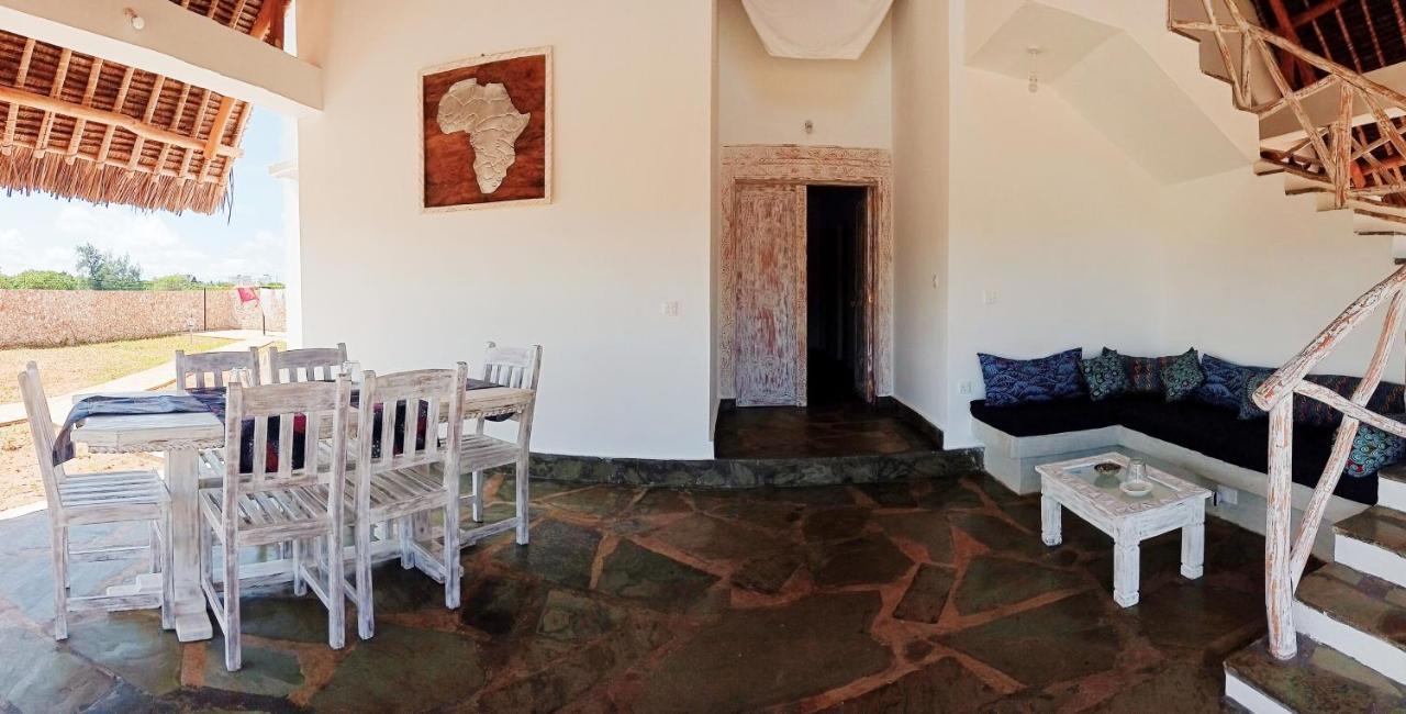 Bed and Breakfast Nyuso Za Afrika Watamu Esterno foto