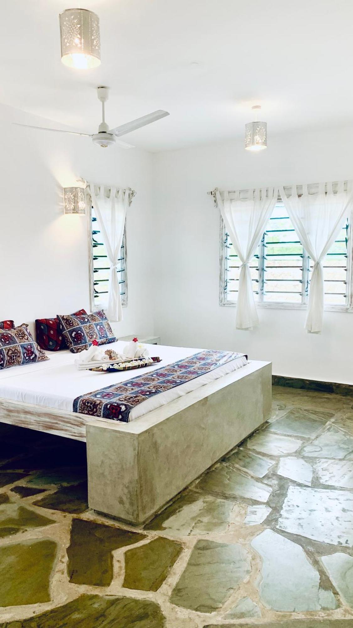 Bed and Breakfast Nyuso Za Afrika Watamu Esterno foto