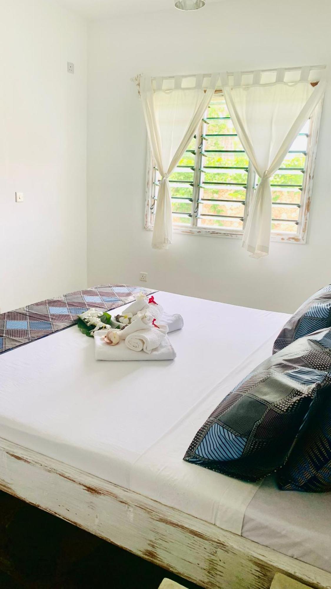 Bed and Breakfast Nyuso Za Afrika Watamu Esterno foto