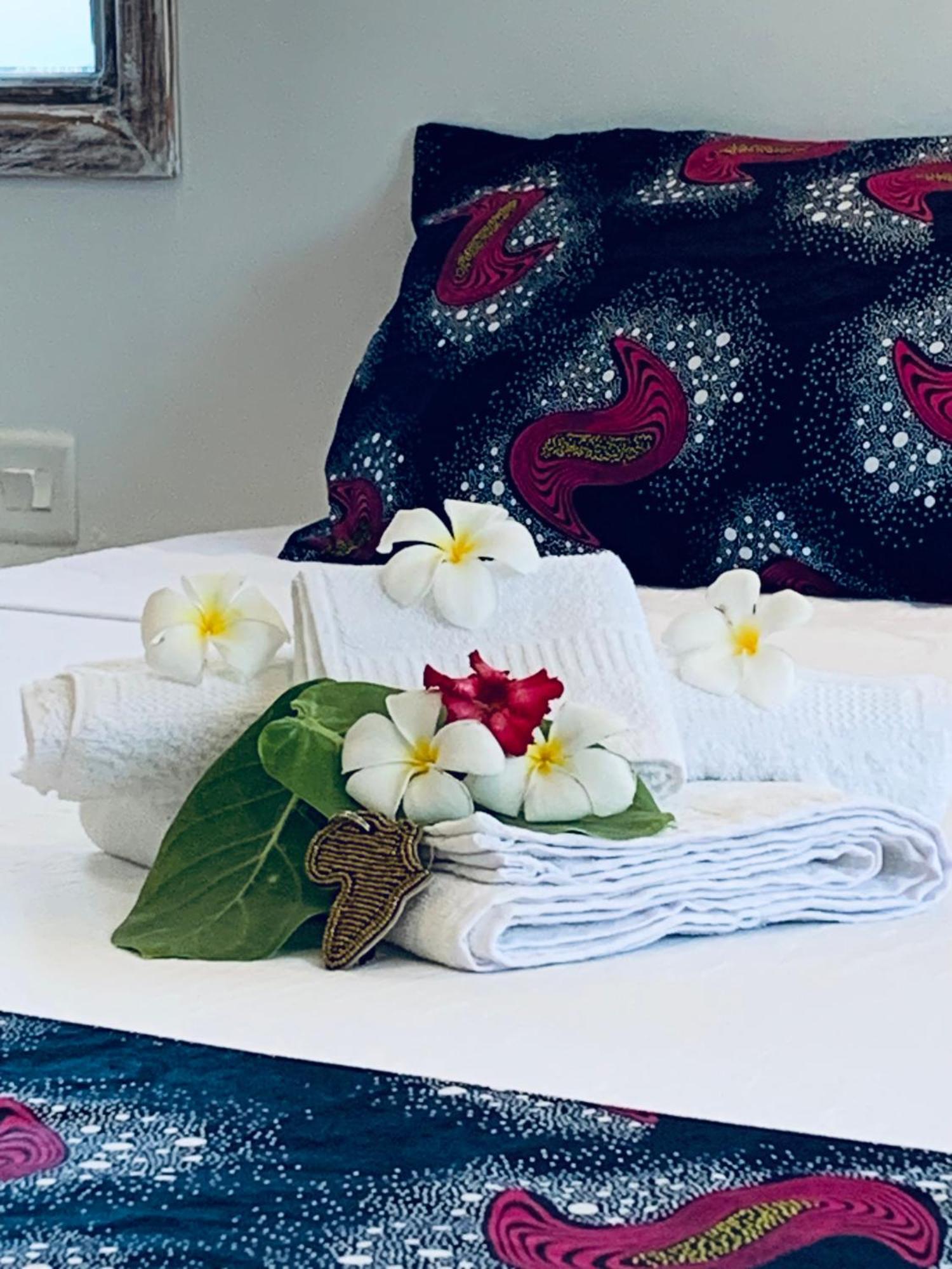 Bed and Breakfast Nyuso Za Afrika Watamu Esterno foto