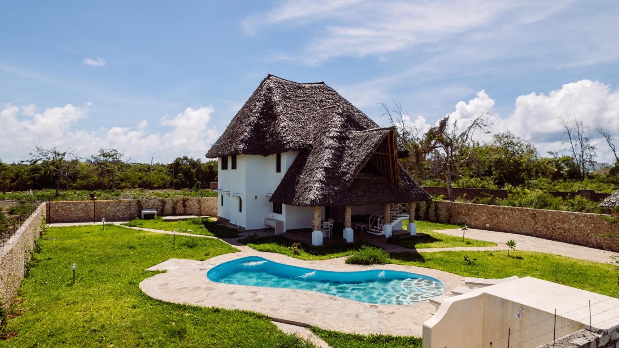 Bed and Breakfast Nyuso Za Afrika Watamu Esterno foto