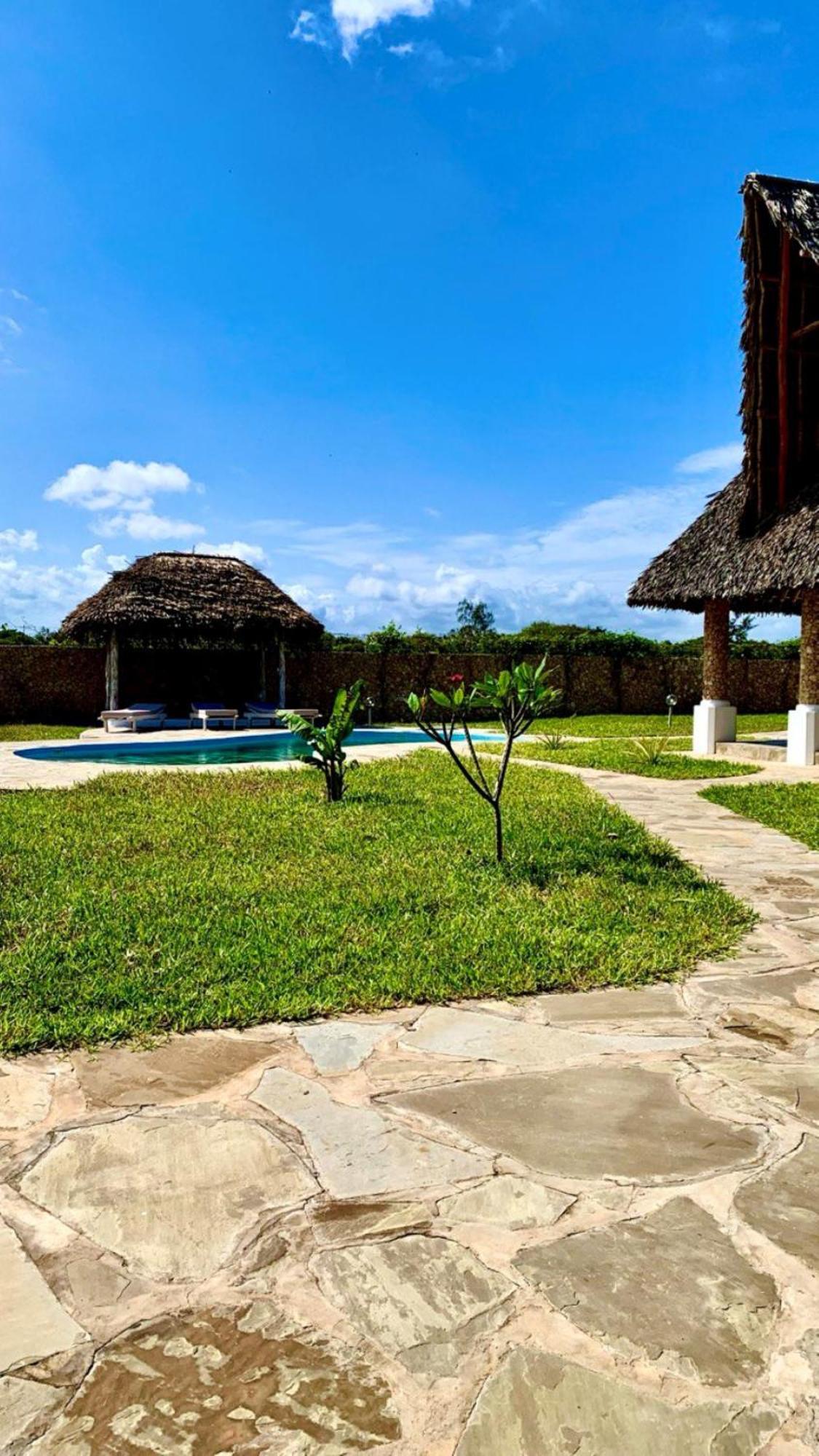 Bed and Breakfast Nyuso Za Afrika Watamu Esterno foto
